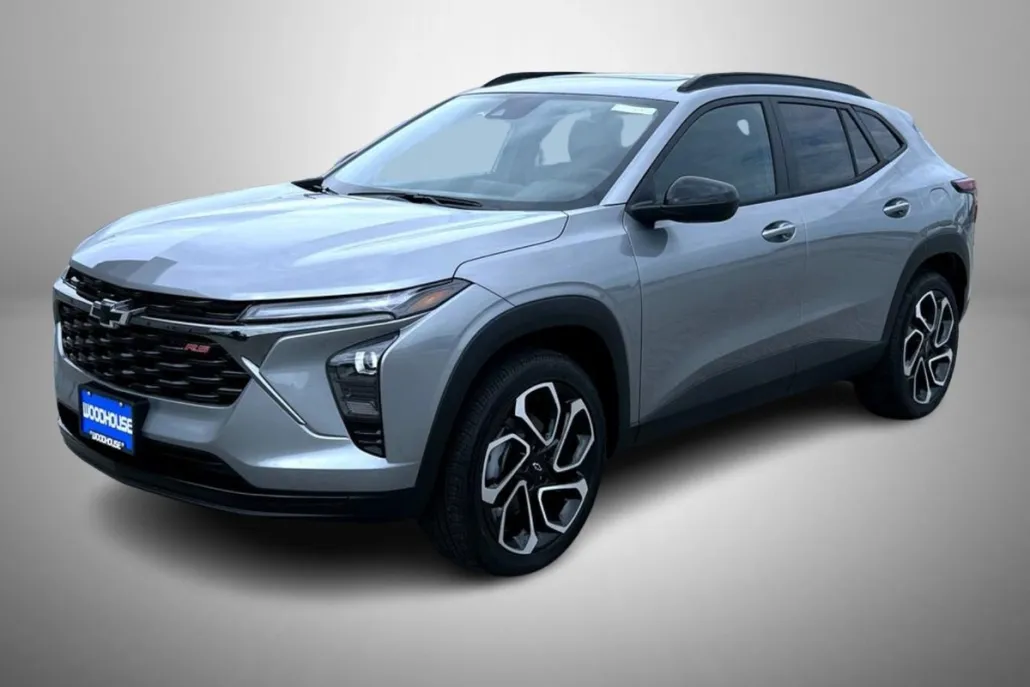2025 Chevrolet Trax photo 1
