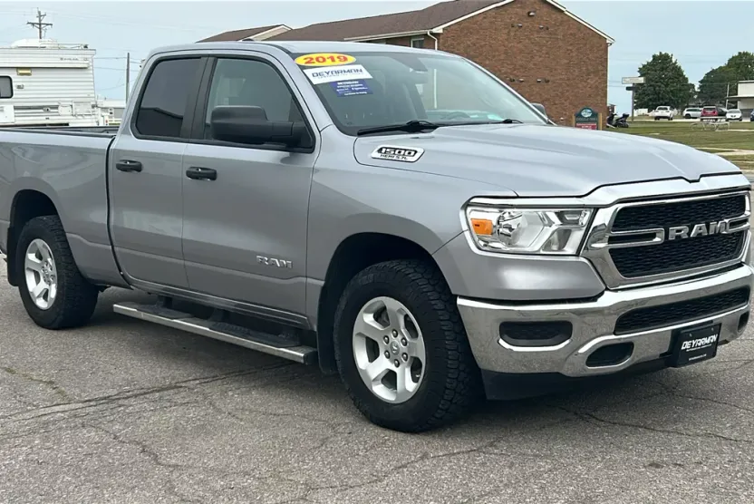 2019 Ram 1500 Tradesman photo 1