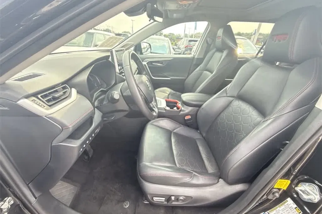 2020 Toyota RAV4 TRD photo 1