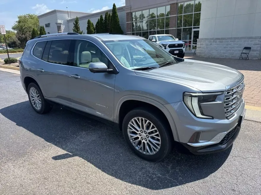 2024 Gmc Acadia Denali photo 1