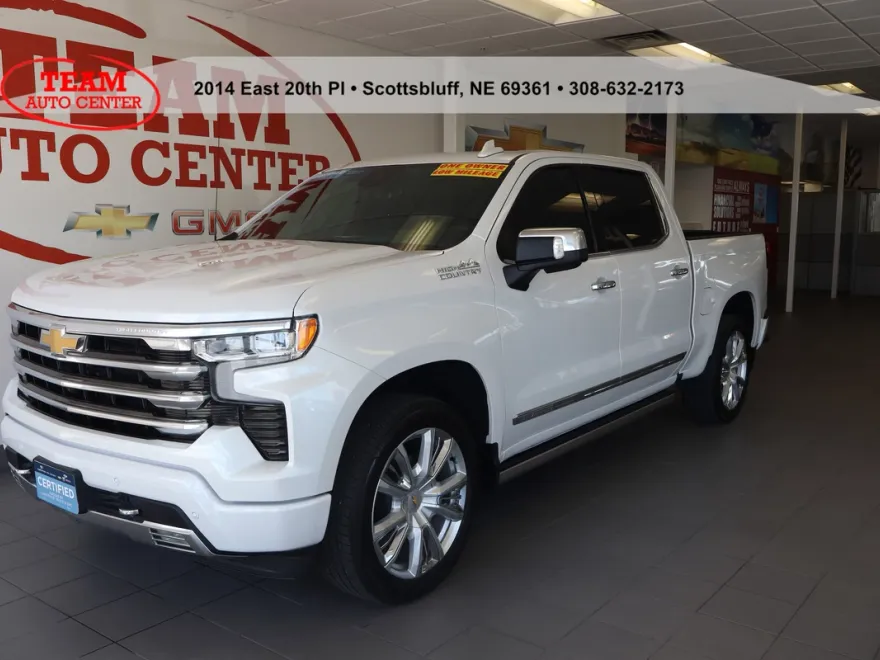2024 Chevrolet Silverado 1500 High Country photo 1