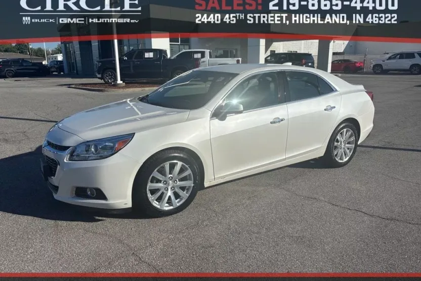 2015 Chevrolet Malibu LTZ photo 1