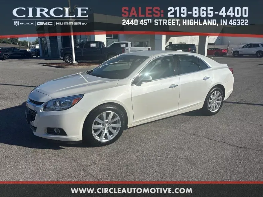 2015 Chevrolet Malibu LTZ photo 1