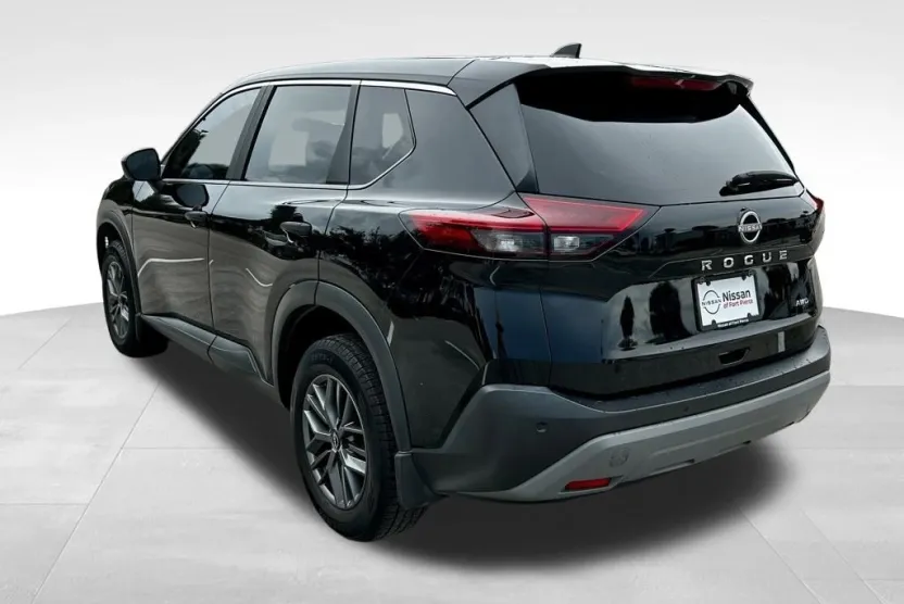 2023 Nissan Rogue S photo 1