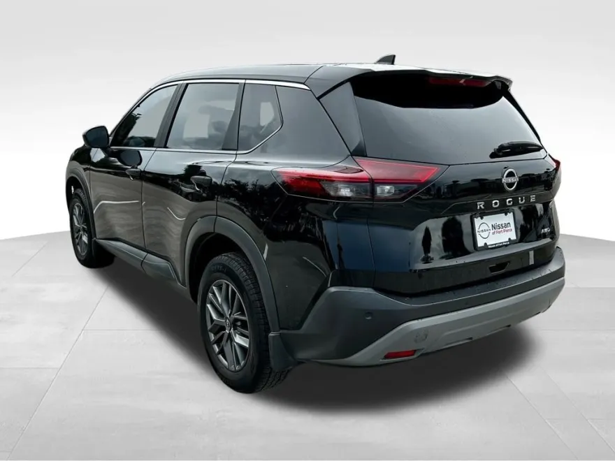2023 Nissan Rogue S photo 1