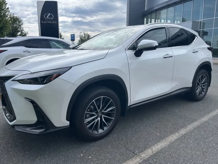 2023 Lexus NX 350 photo 1