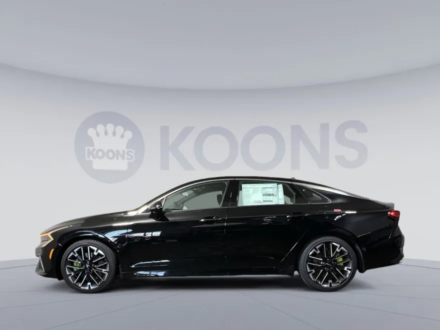 2026 Kia K5 GT photo 1