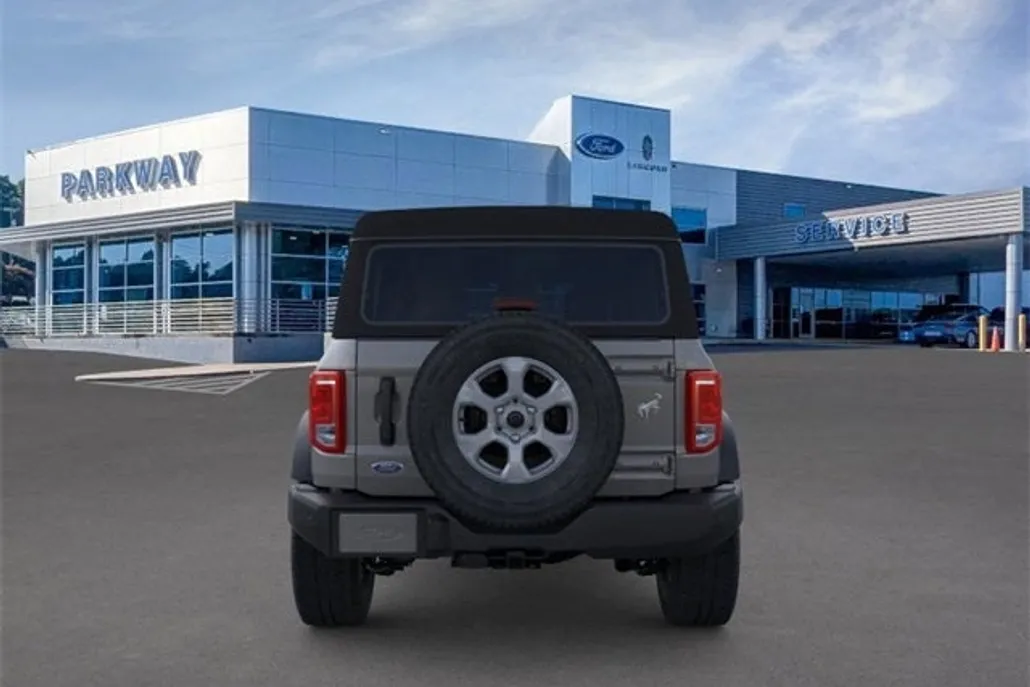 2025 Ford Bronco Big Bend photo 1