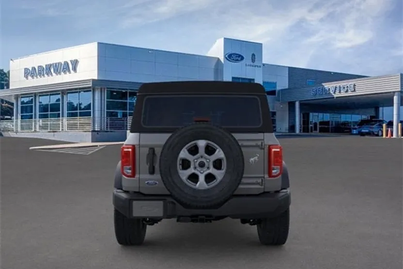2025 Ford Bronco Big Bend photo 1