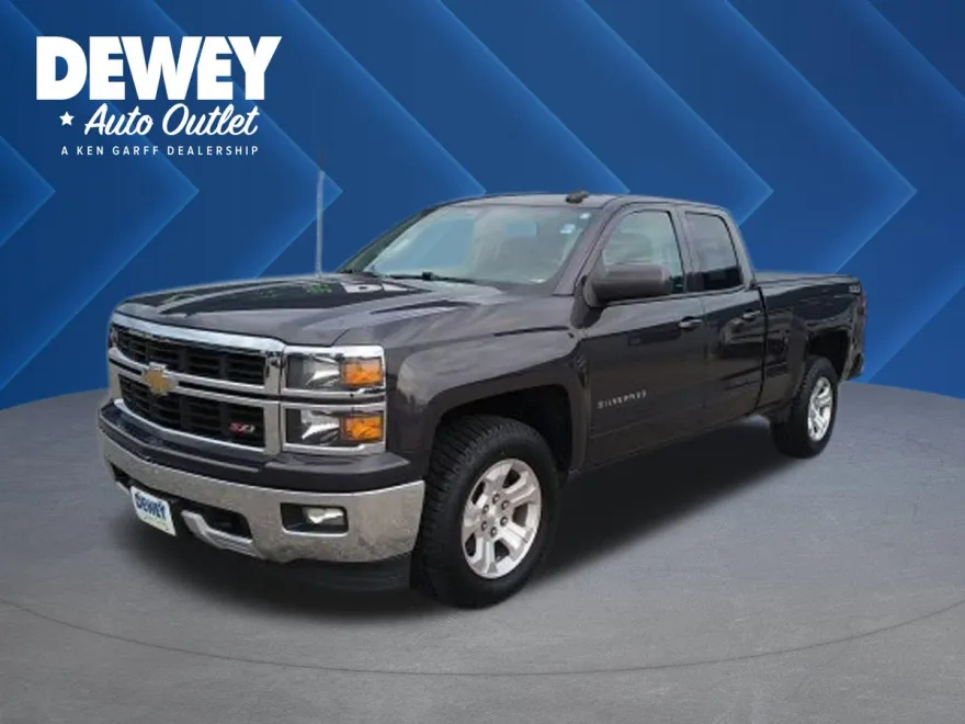 2015 Chevrolet Silverado LT photo 1