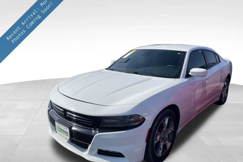 2016 Dodge Charger SXT photo 1