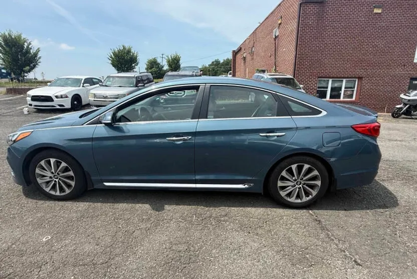 2015 Hyundai Sonata Sport photo 1