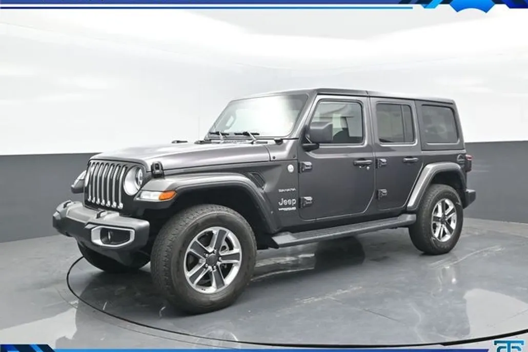2021 Jeep Wrangler Unlimited Sahara photo 1
