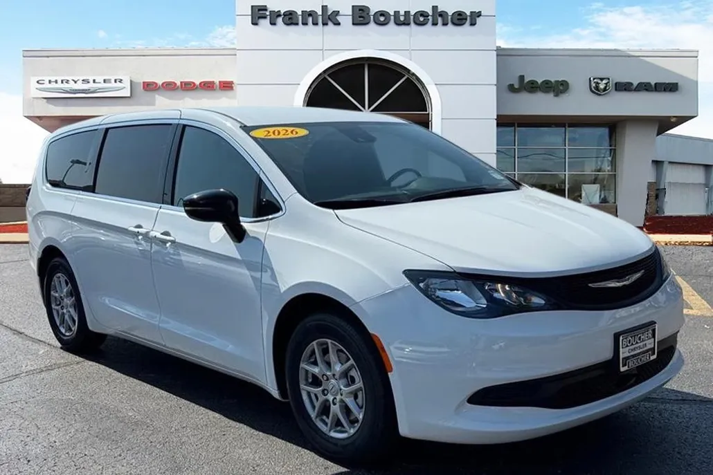 2026 Chrysler Voyager LX photo 1