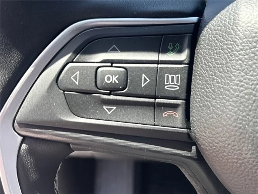 2025 Jeep Grand Cherokee Laredo photo 21