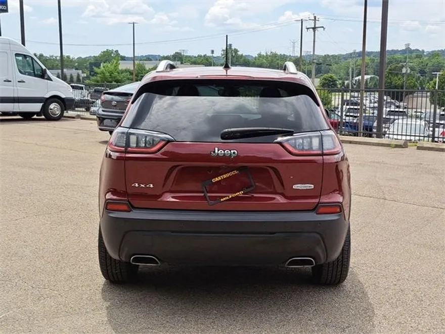 2021 Jeep Cherokee Latitude Lux photo 1