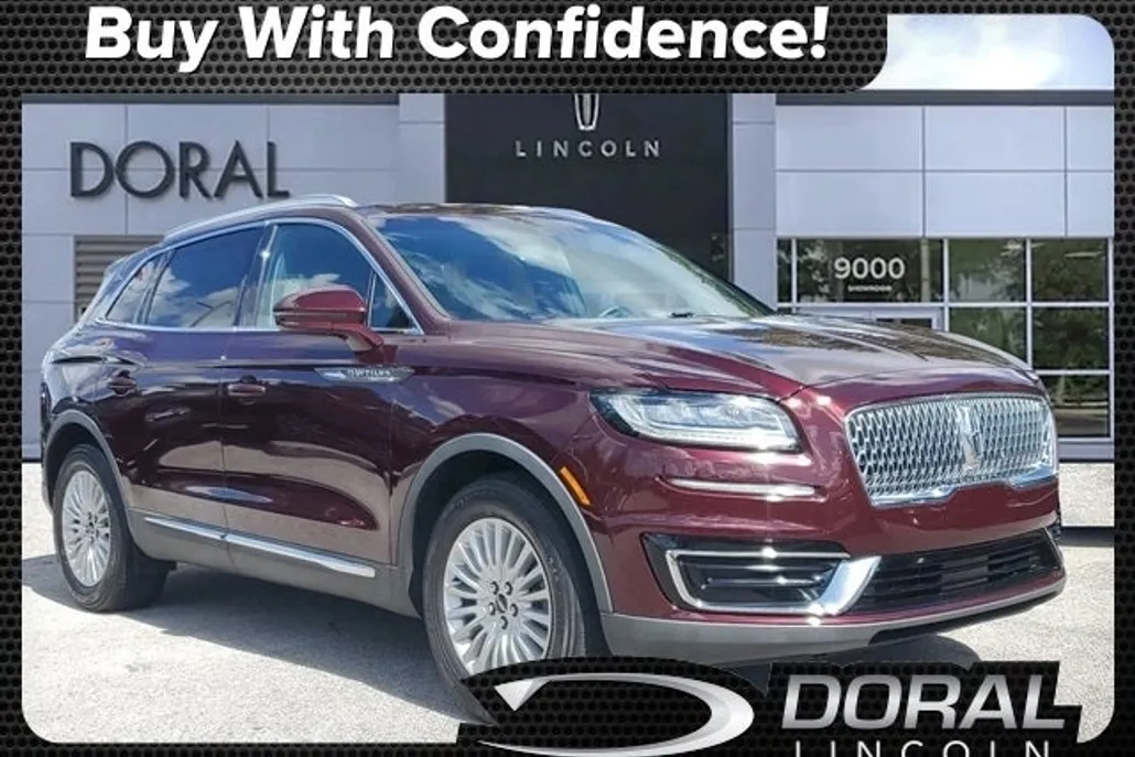 2019 Lincoln Nautilus Standard photo 1