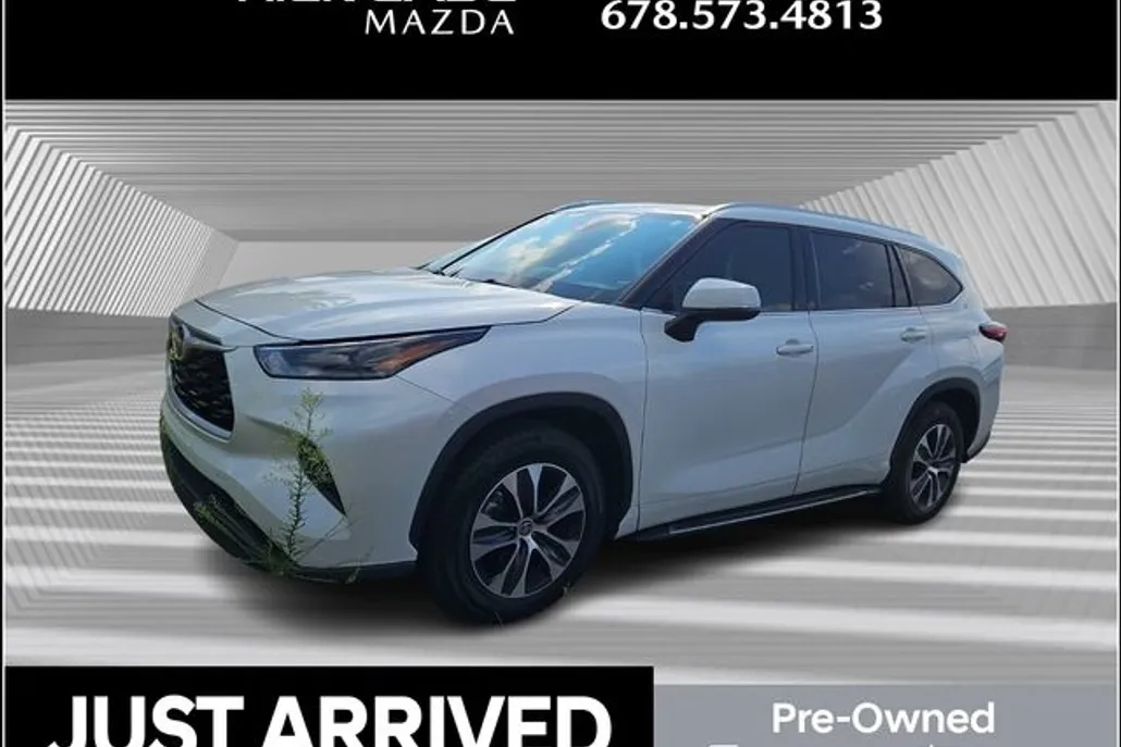 2021 Toyota Highlander XLE photo 1