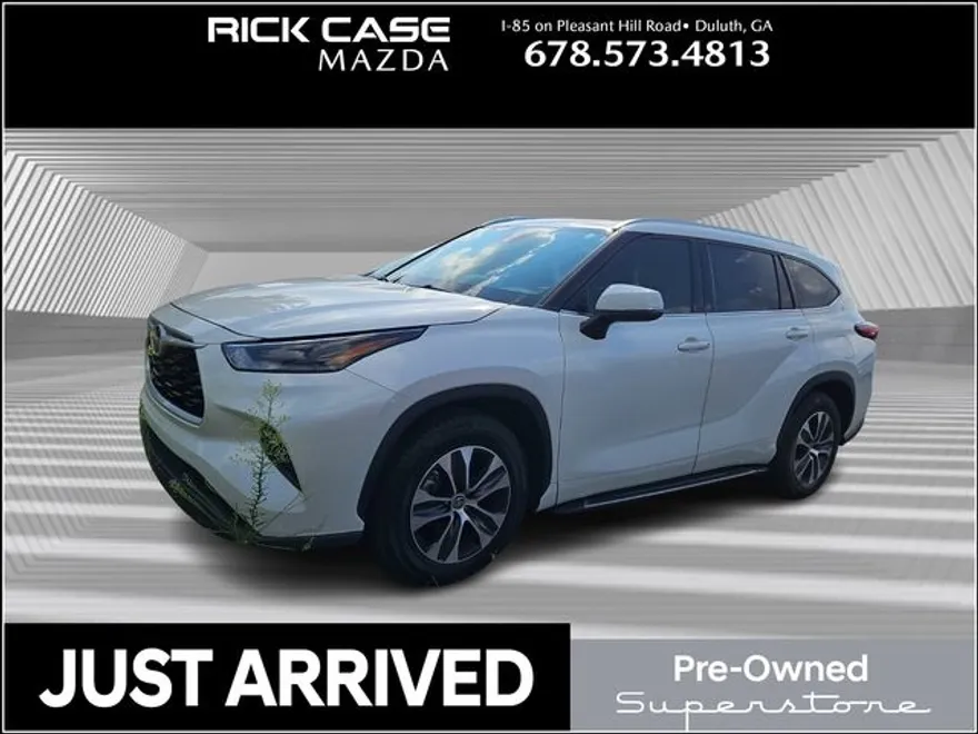 2021 Toyota Highlander XLE photo 1