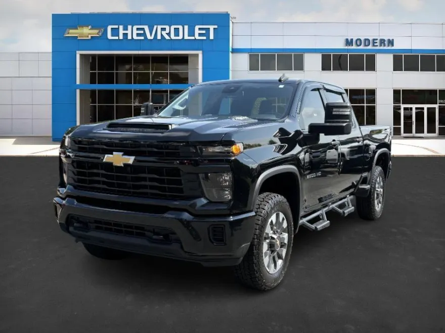2024 Chevrolet Silverado 2500HD Custom photo 1