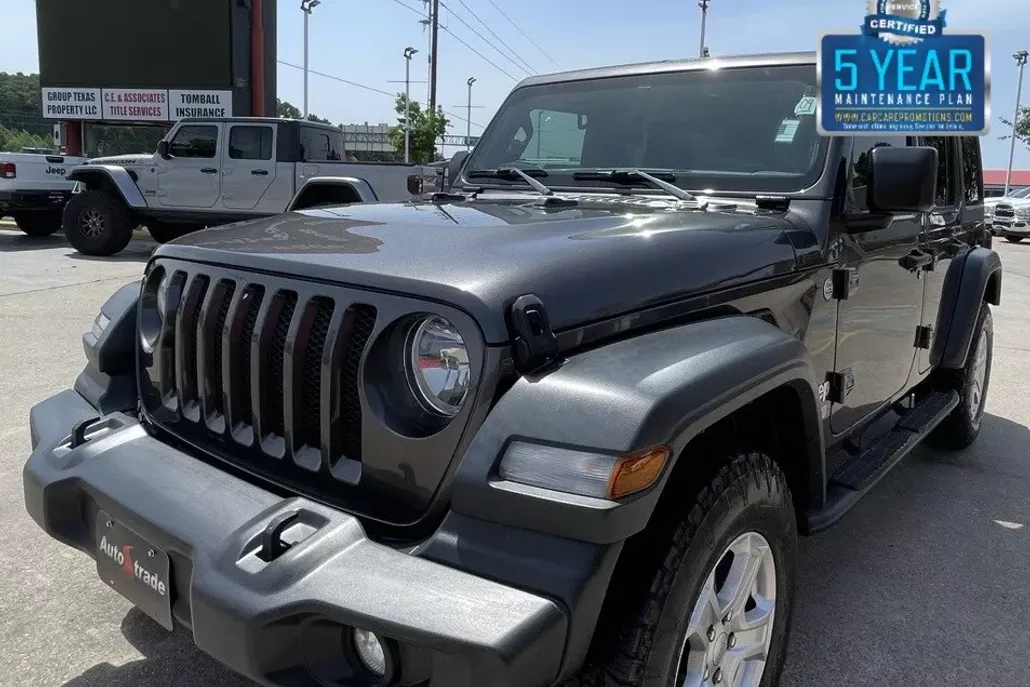 2018 Jeep Wrangler Unlimited Sport photo 1