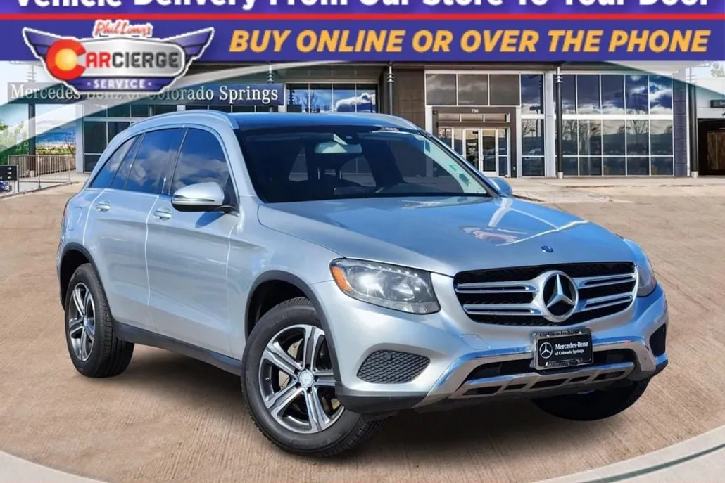 2016 Mercedes Benz GLC 300 4MATIC photo 1