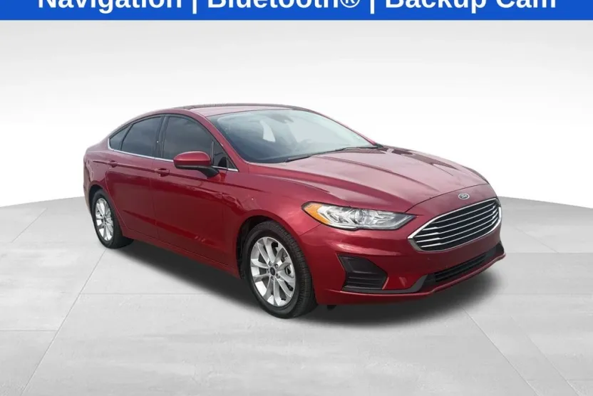 2020 Ford Fusion SE photo 1