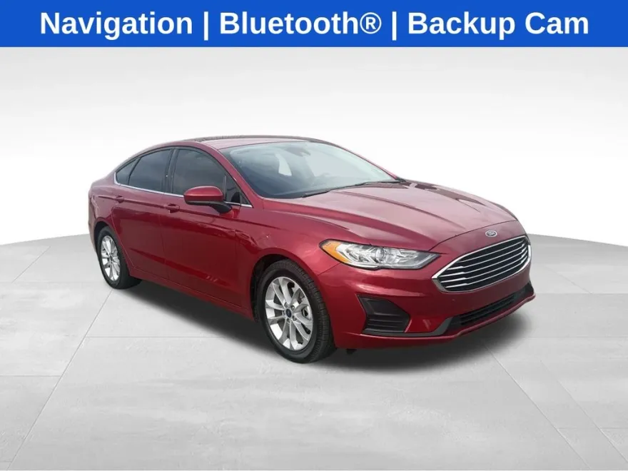 2020 Ford Fusion SE photo 1