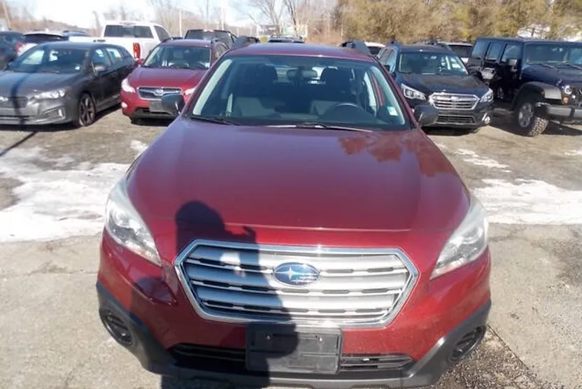 2017 Subaru Outback 2.5i photo 1