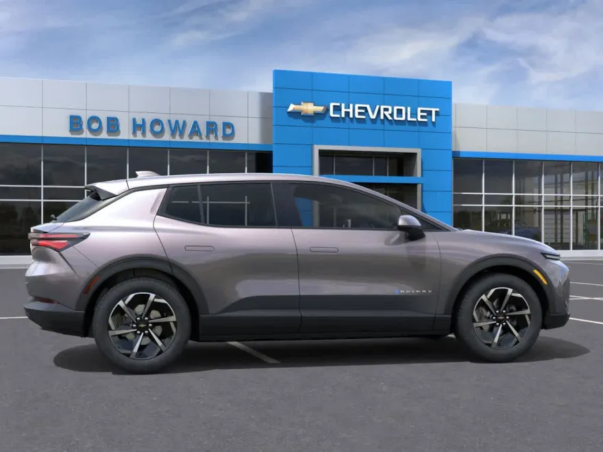 2026 Chevrolet Equinox LT photo 1