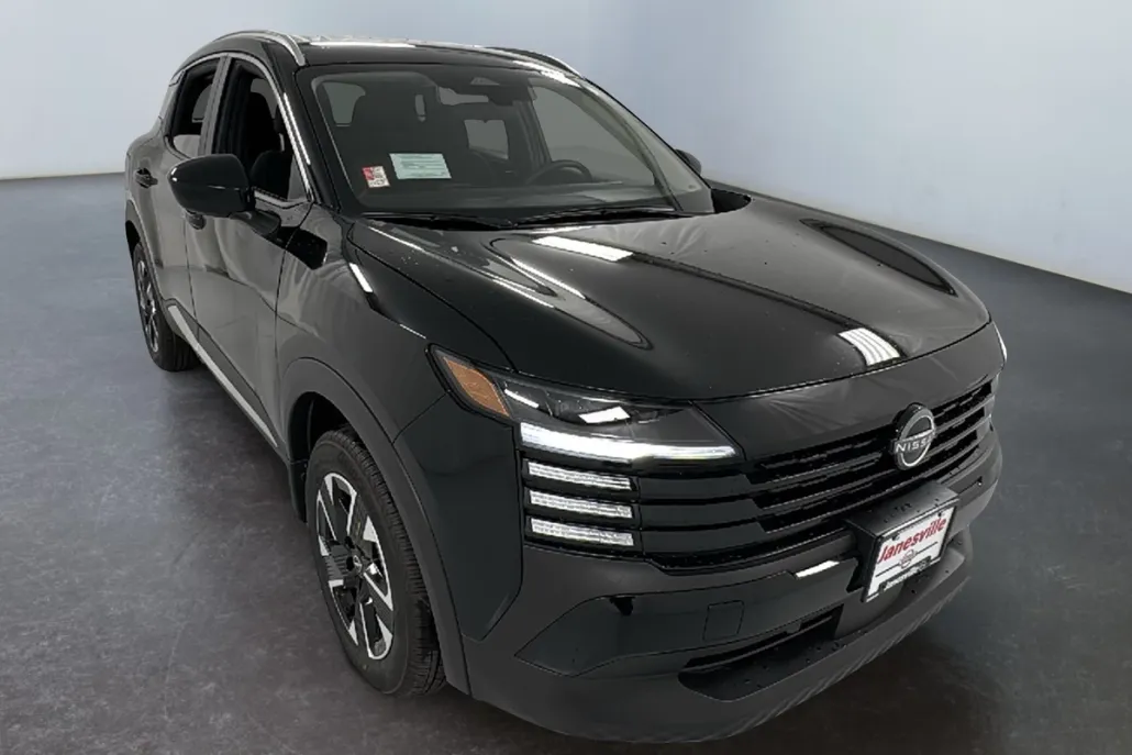 2026 Nissan Kicks SV photo 1