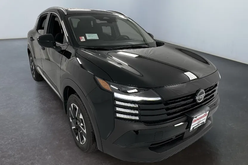 2026 Nissan Kicks SV photo 1