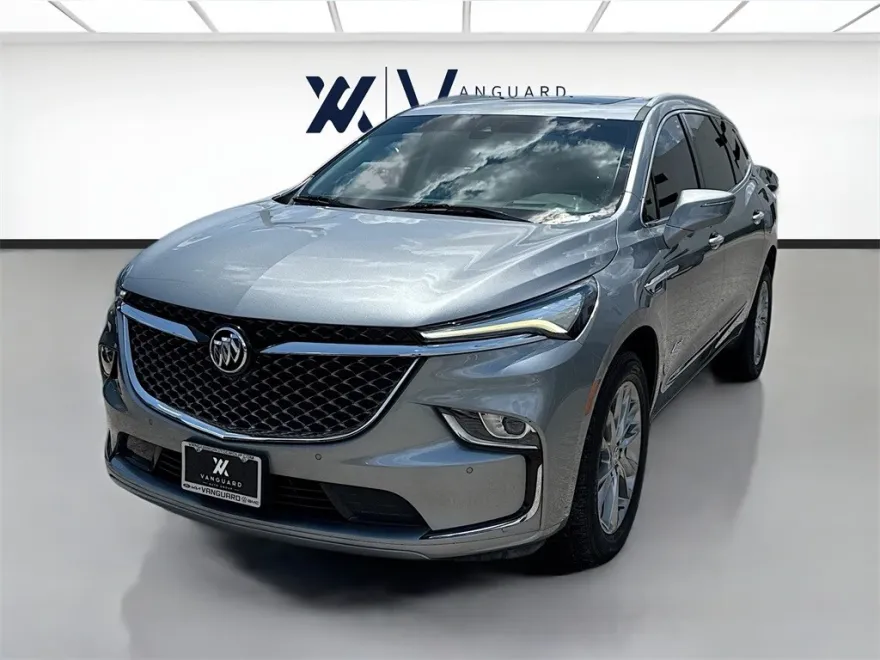 2023 Buick Enclave Avenir photo 1