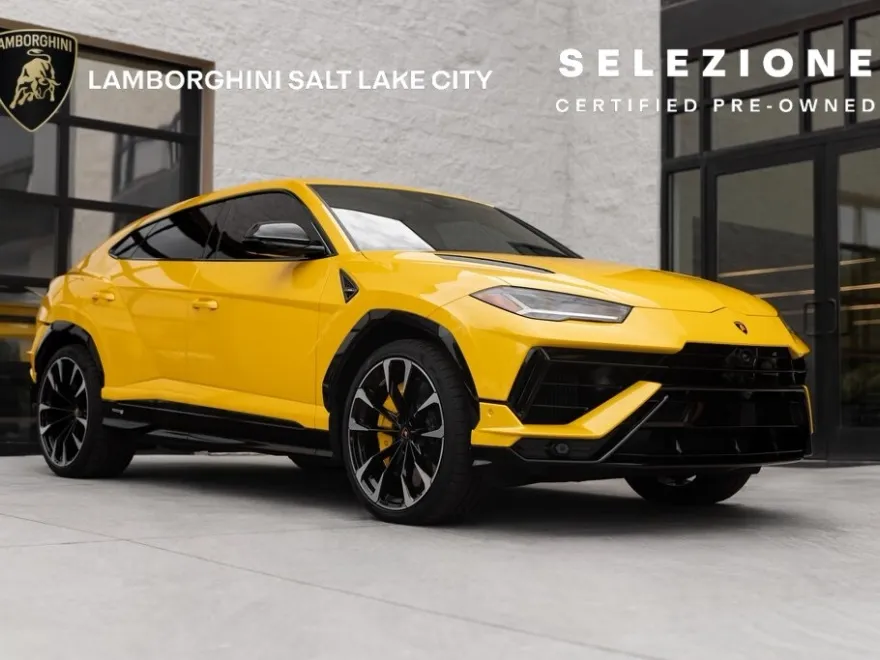 2023 Lamborghini Urus S photo 1