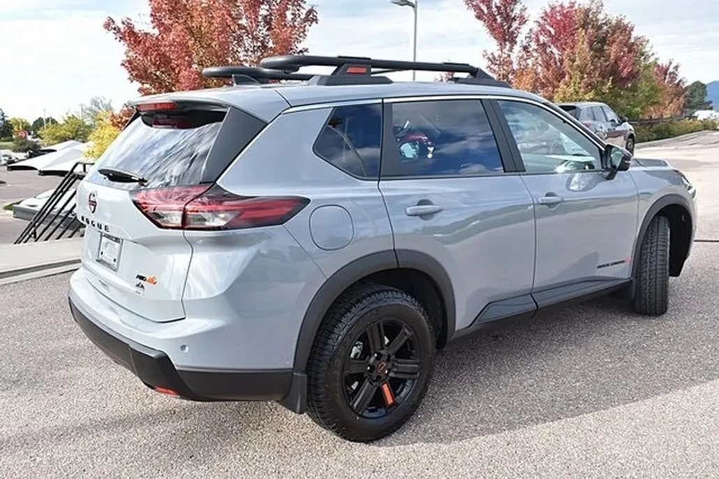 2026 Nissan Rogue SV photo 1