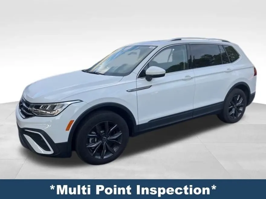 2022 Volkswagen Tiguan SE photo 1