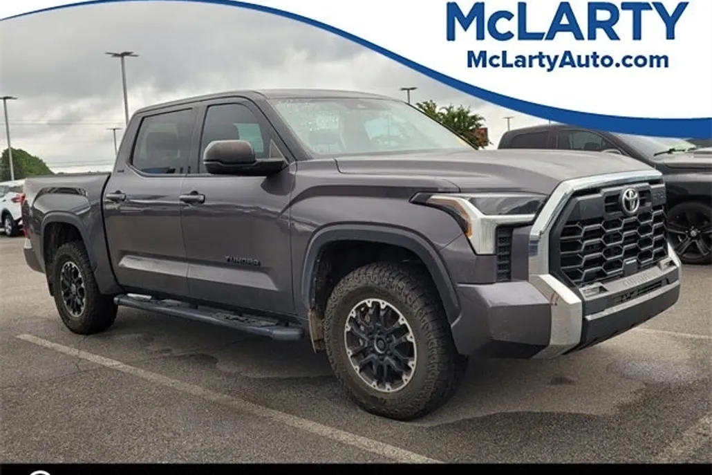 2022 Toyota Tundra SR5 photo 1