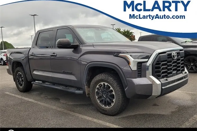 2022 Toyota Tundra SR5 photo 1