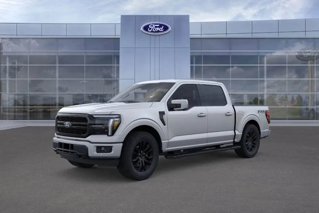 2025 Ford F-150 Lariat FX4 photo 1