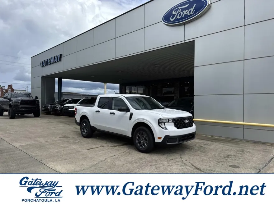 2025 Ford Maverick XLT photo 1