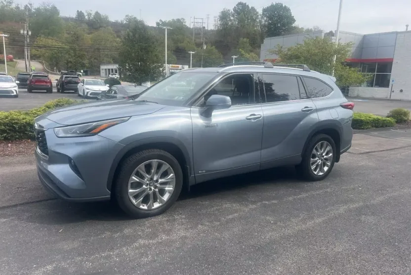 2020 Toyota Highlander Limited photo 1