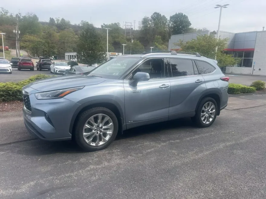 2020 Toyota Highlander Limited photo 1