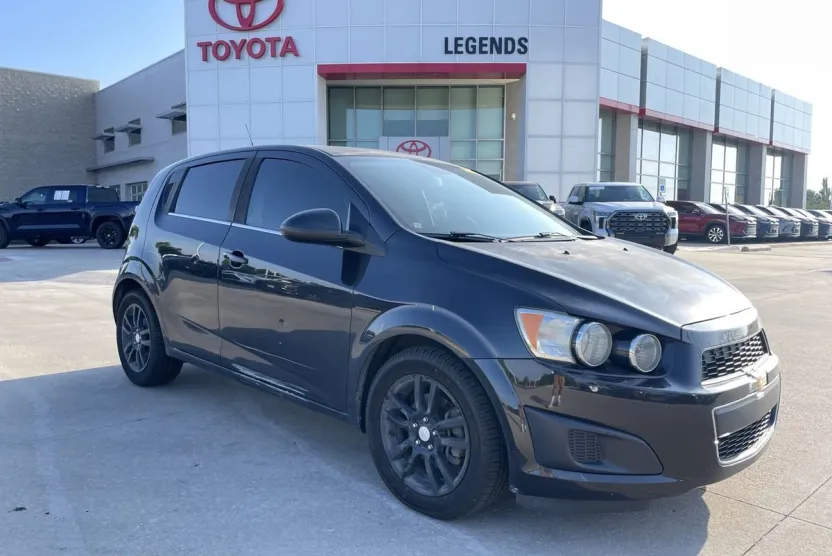 2013 Chevrolet Sonic LT photo 1
