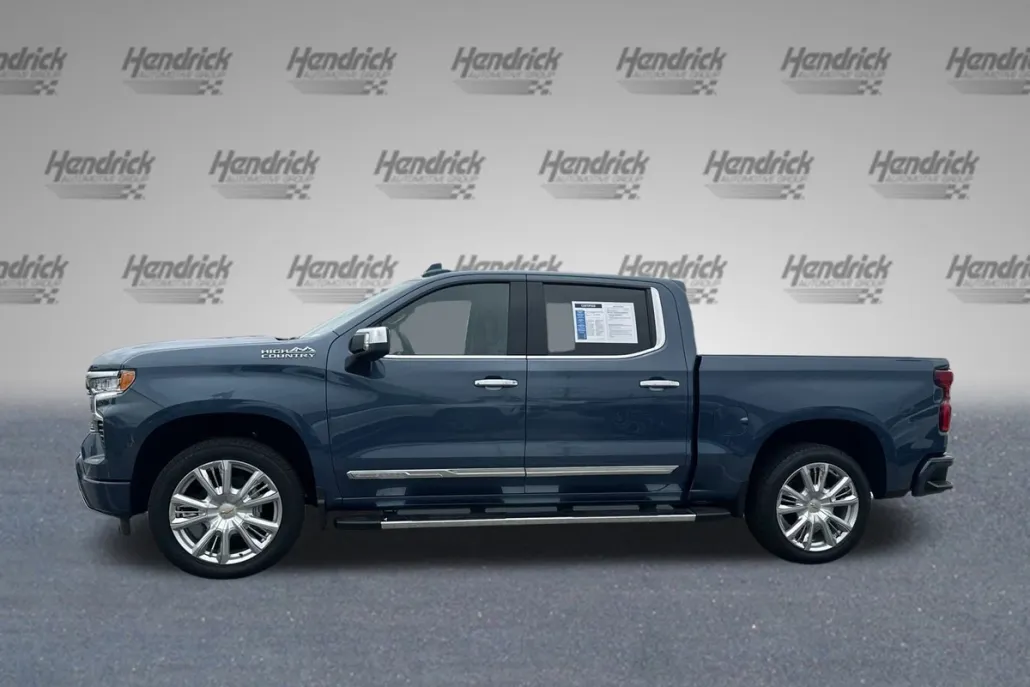 2024 Chevrolet Silverado 1500 High Country photo 1