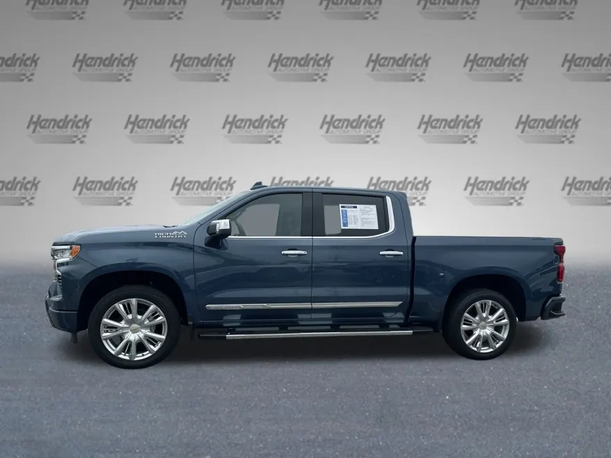 2024 Chevrolet Silverado 1500 High Country photo 1