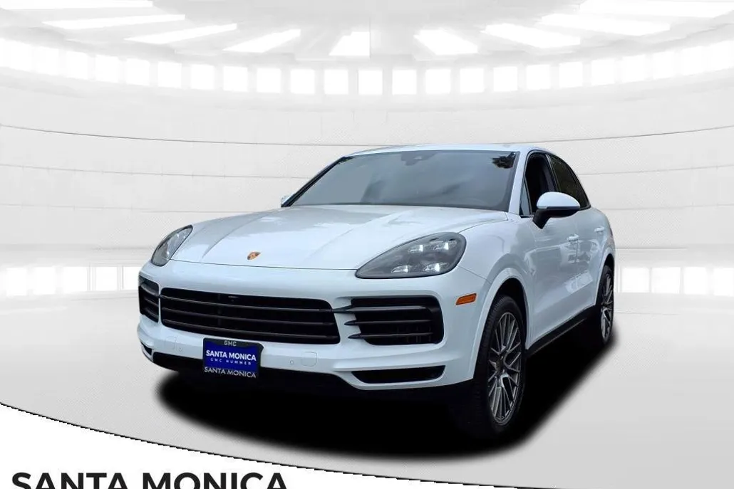 2022 Porsche Cayenne Platinum Edition photo 1