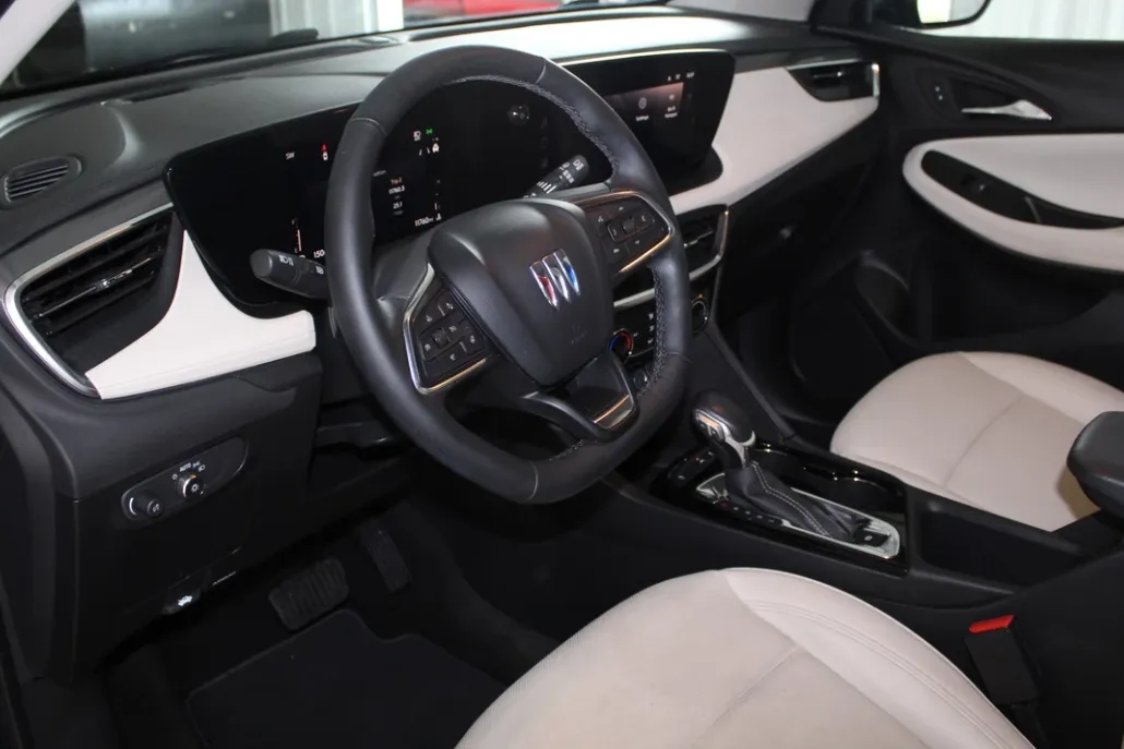 2024 Buick Encore GX Sport Touring photo 1