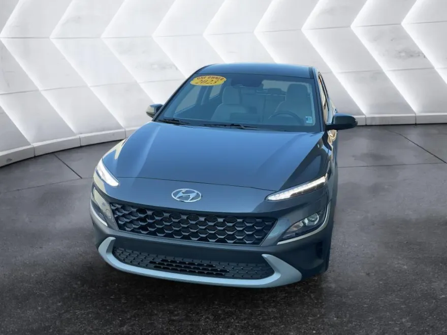 2023 Hyundai Kona SE photo 1
