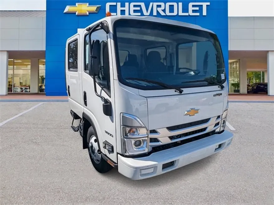 2025 Chevrolet Silverado 3500HD photo 1