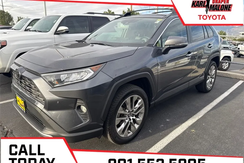 2019 Toyota RAV4 Limited photo 1